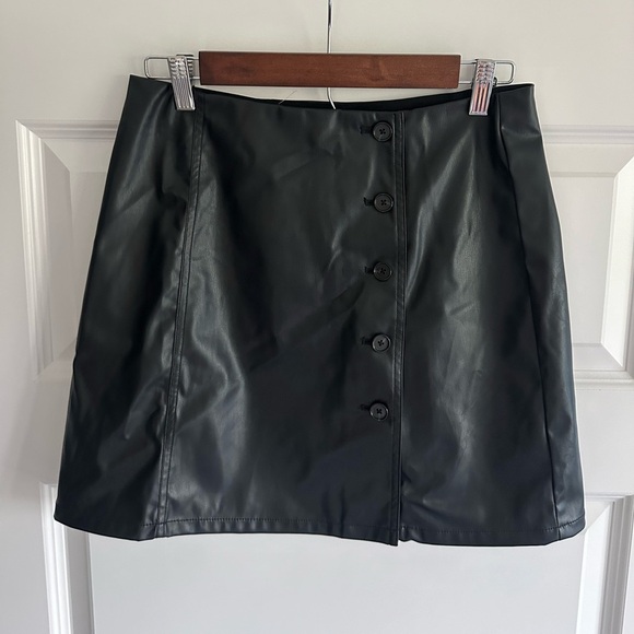 ATM Anthony Thomas Melillo Faux Leather Wrap Skirt - Picture 3 of 10